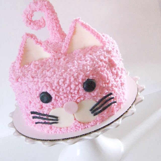 Bánh sinh nhật con mèo, bánh kem mặt mèo đẹp dễ thương